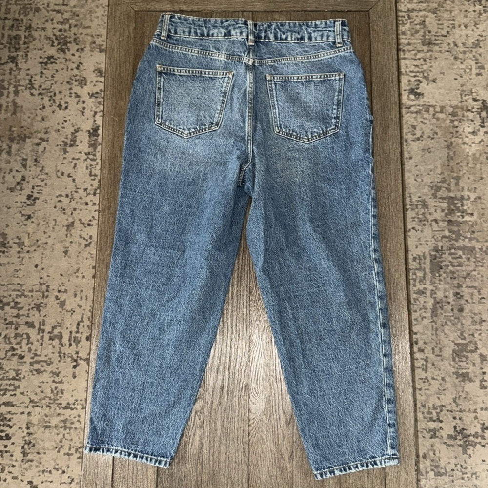 Boden Tapered High Rise Jeans Mid Vintage, Green Tint - Picture 5 of 12